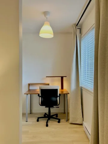 Spacious 1BR+Den | Private | Fireplace | Patio in Langley, BC